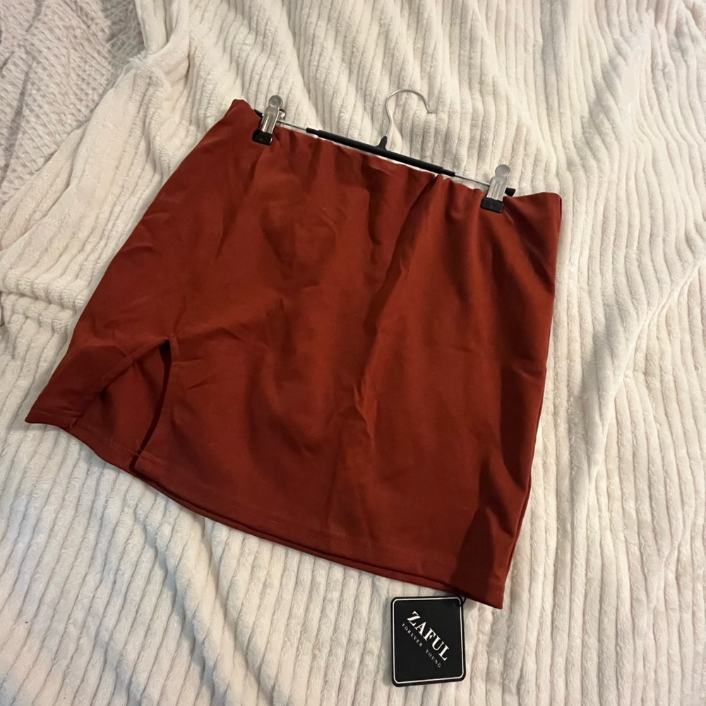 Zaful Women's Burnt Orange Mini Skirt NWT - Picture 2 of 6